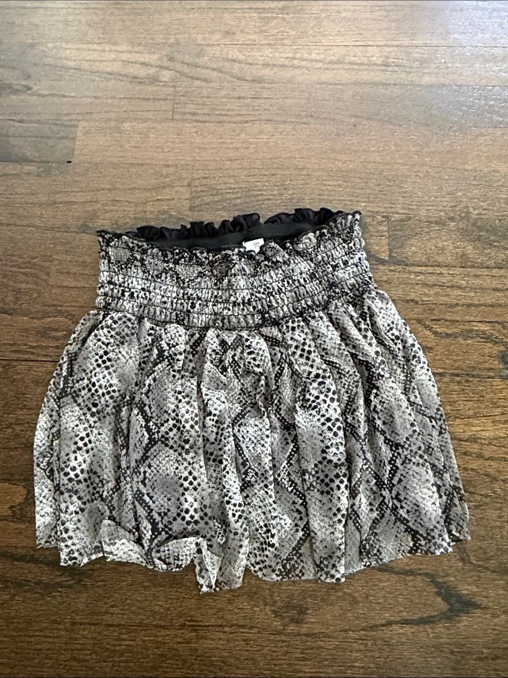 Cheryl Creations Girls Snake-Print Skort - Black & White